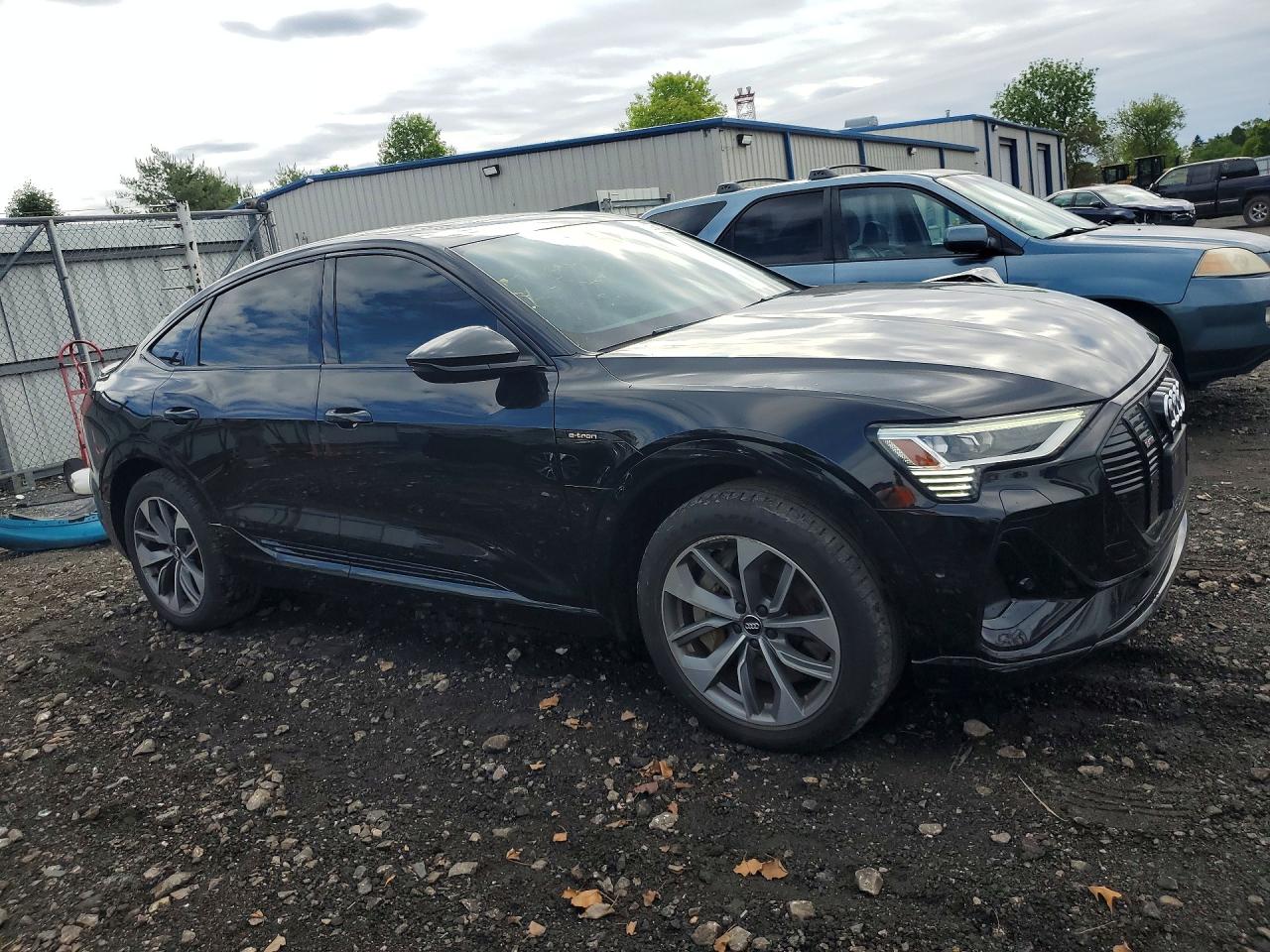 2021 AUDI E-TRON quattro Premium Plus