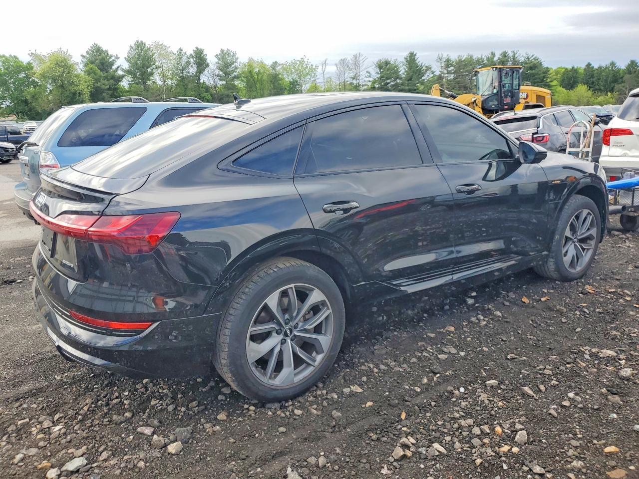 2021 AUDI E-TRON quattro Premium Plus