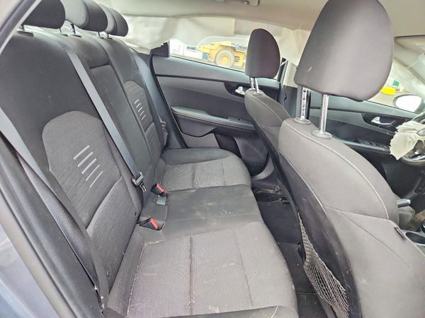 2019 KIA FORTE EX