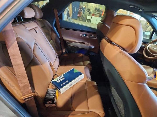 2023 GENESIS GV70