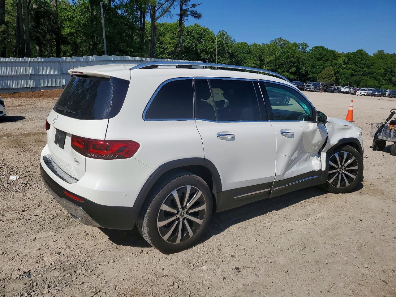 2021 MERCEDES-BENZ GLB GLB250