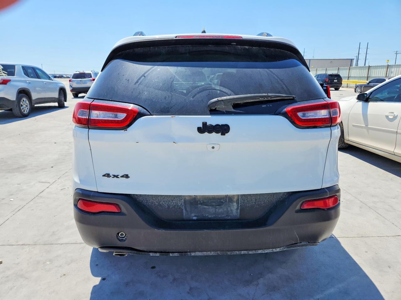 2015 JEEP CHEROKEE LATITUDE 4X4