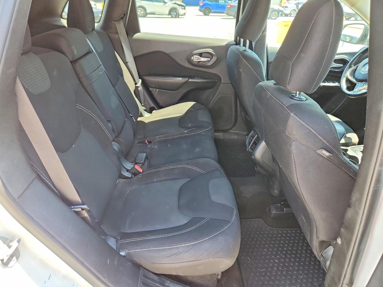 2015 JEEP CHEROKEE LATITUDE 4X4