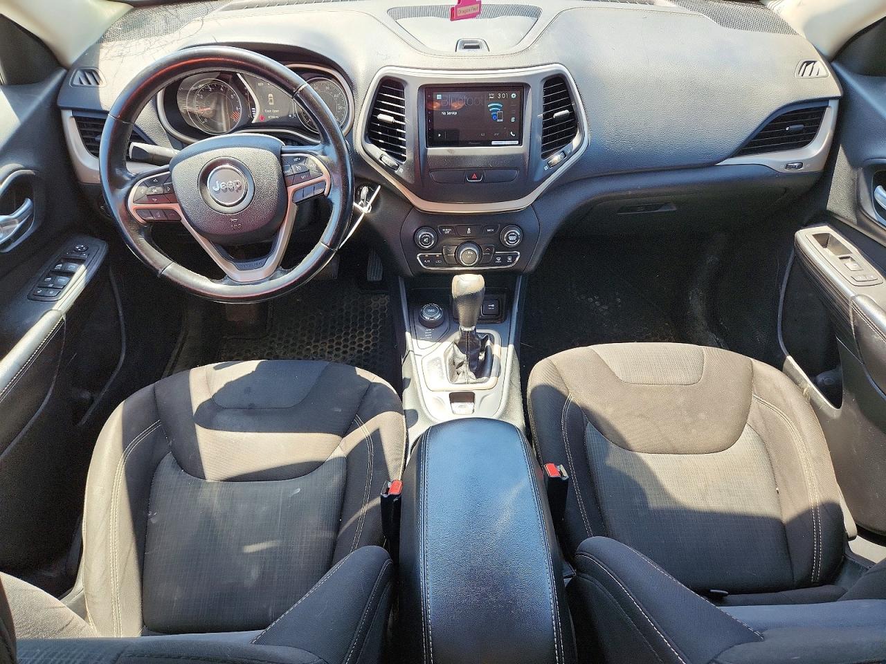 2015 JEEP CHEROKEE LATITUDE 4X4