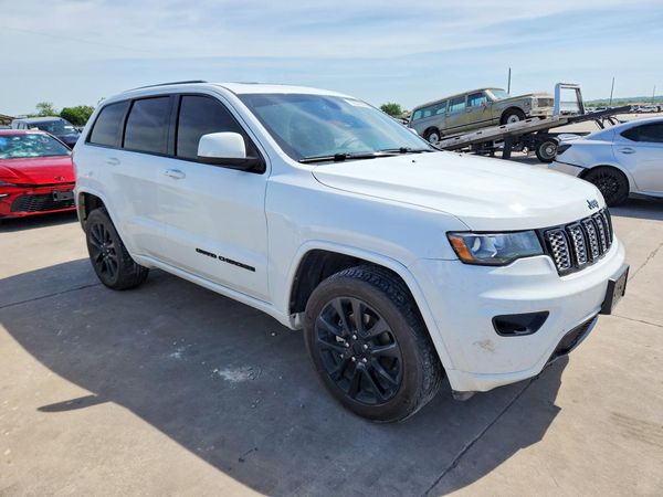 2017 JEEP GRAND CHEROKEE LAREDO 4X2