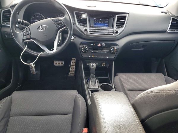 2017 HYUNDAI TUCSON
