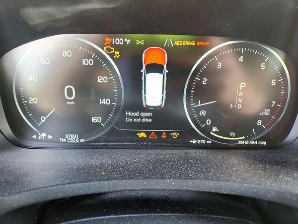 2019 VOLVO XC90