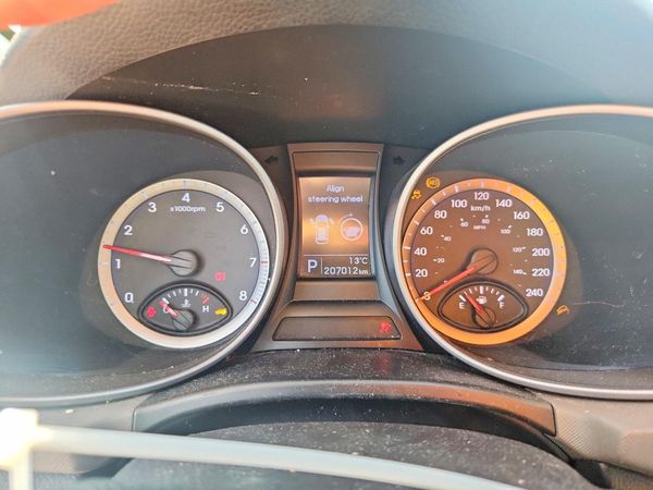 2013 HYUNDAI SANTA FE GL