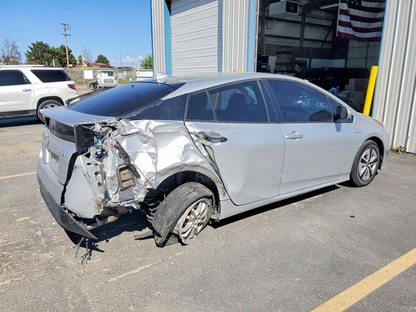 2017 TOYOTA PRIUS
