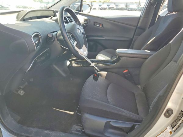 2017 TOYOTA PRIUS
