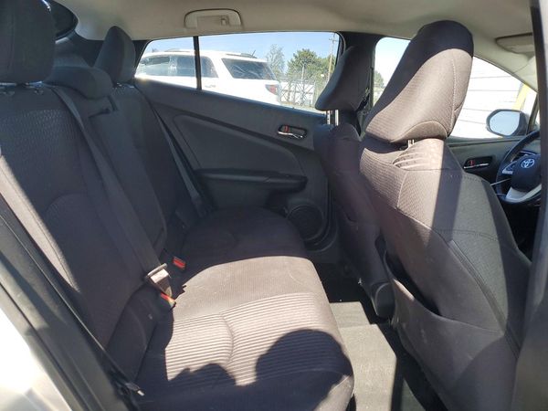 2017 TOYOTA PRIUS