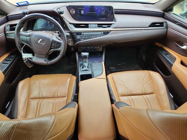 2019 LEXUS ES 350