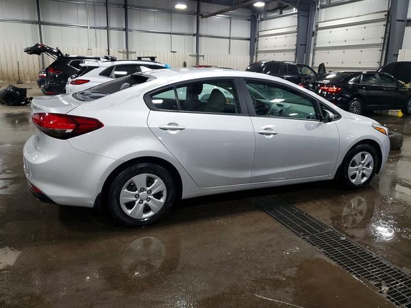 2017 KIA FORTE LX Base