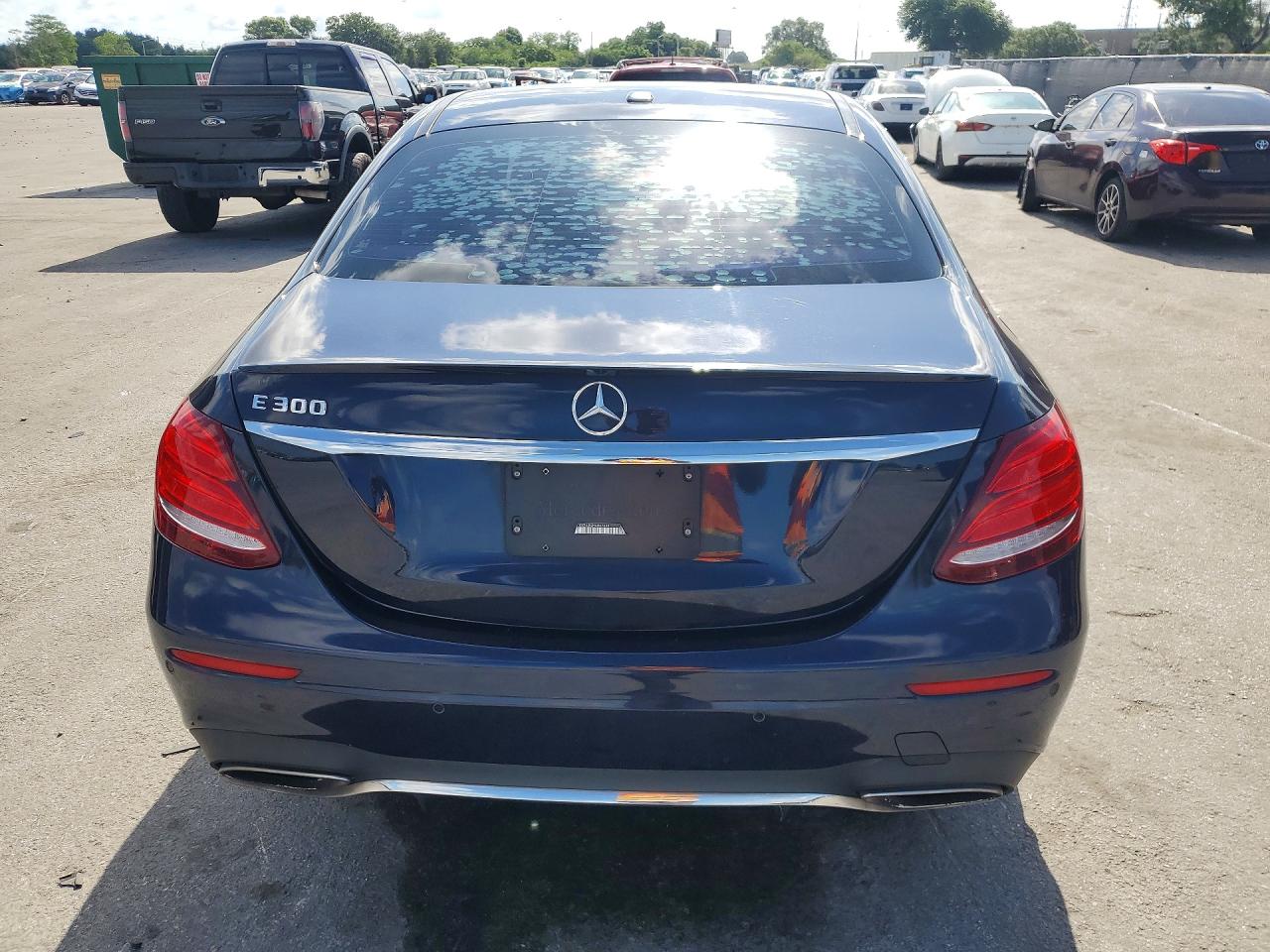 2017 MERCEDES-BENZ E E300