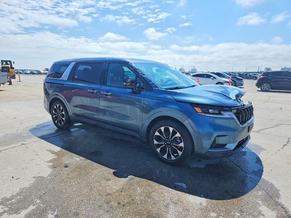 2024 KIA CARNIVAL EX