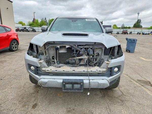 2018 TOYOTA TACOMA