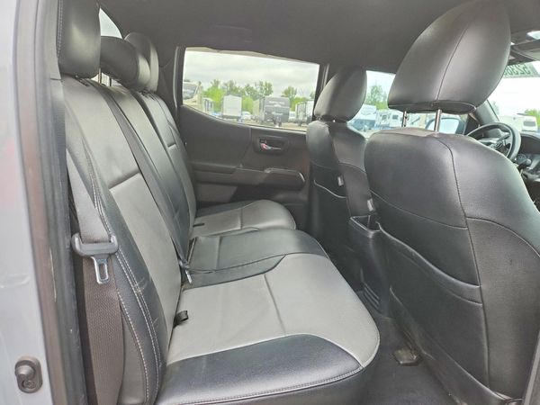 2018 TOYOTA TACOMA