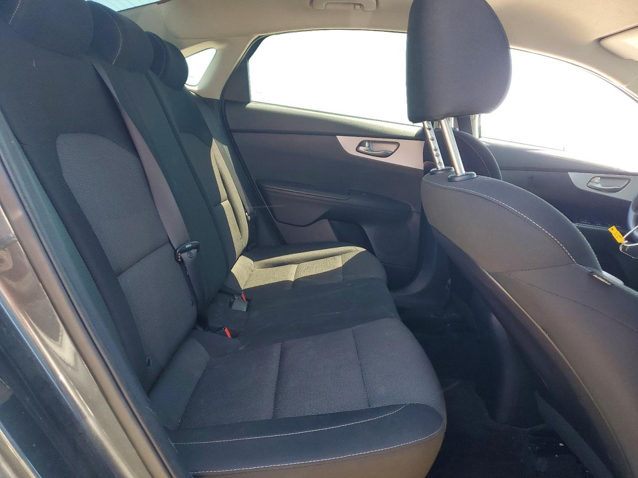 2022 KIA FORTE FE, LXS