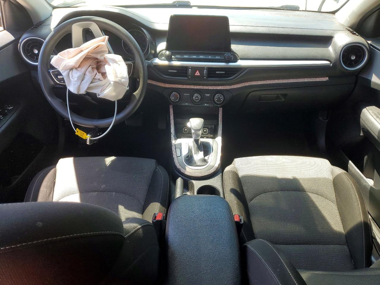 2022 KIA FORTE FE, LXS