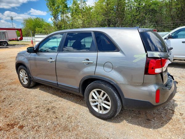 2015 KIA SORENTO GL