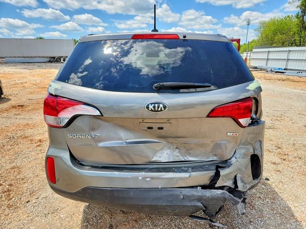 2015 KIA SORENTO GL