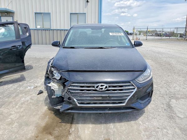 2018 HYUNDAI ACCENT SE and SEL