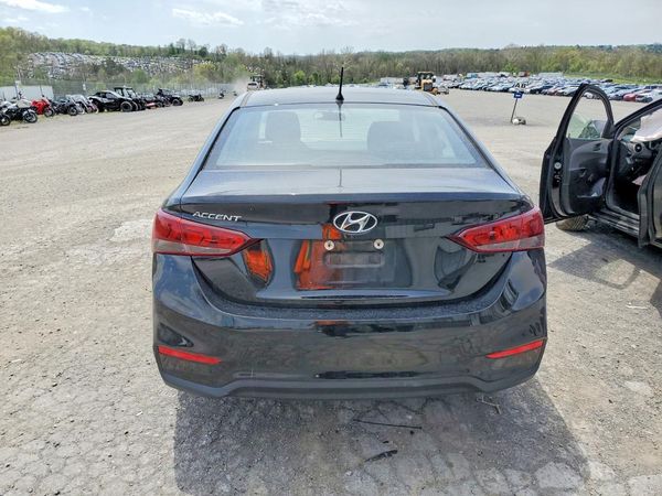 2018 HYUNDAI ACCENT SE and SEL