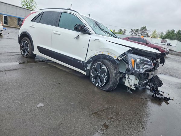 2025 KIA NIRO