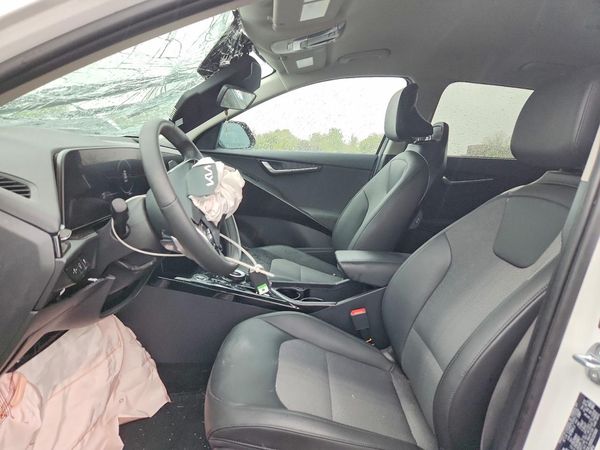 2025 KIA NIRO