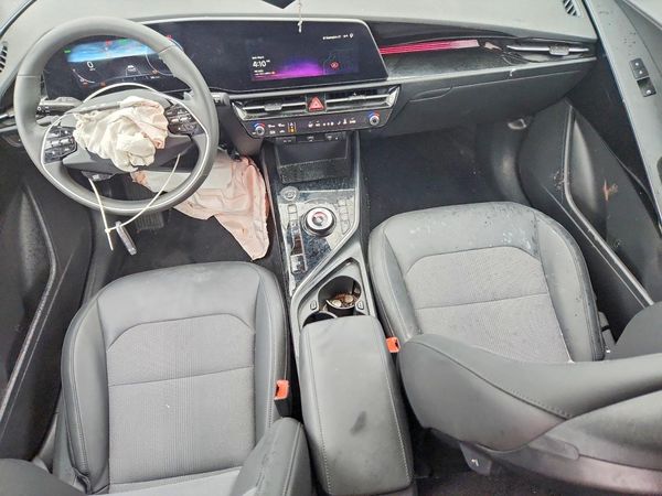 2025 KIA NIRO