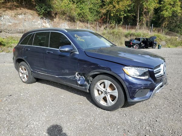 2017 MERCEDES-BENZ GLC-CLASS GLC300 Base-4M — Passenger 3/4
