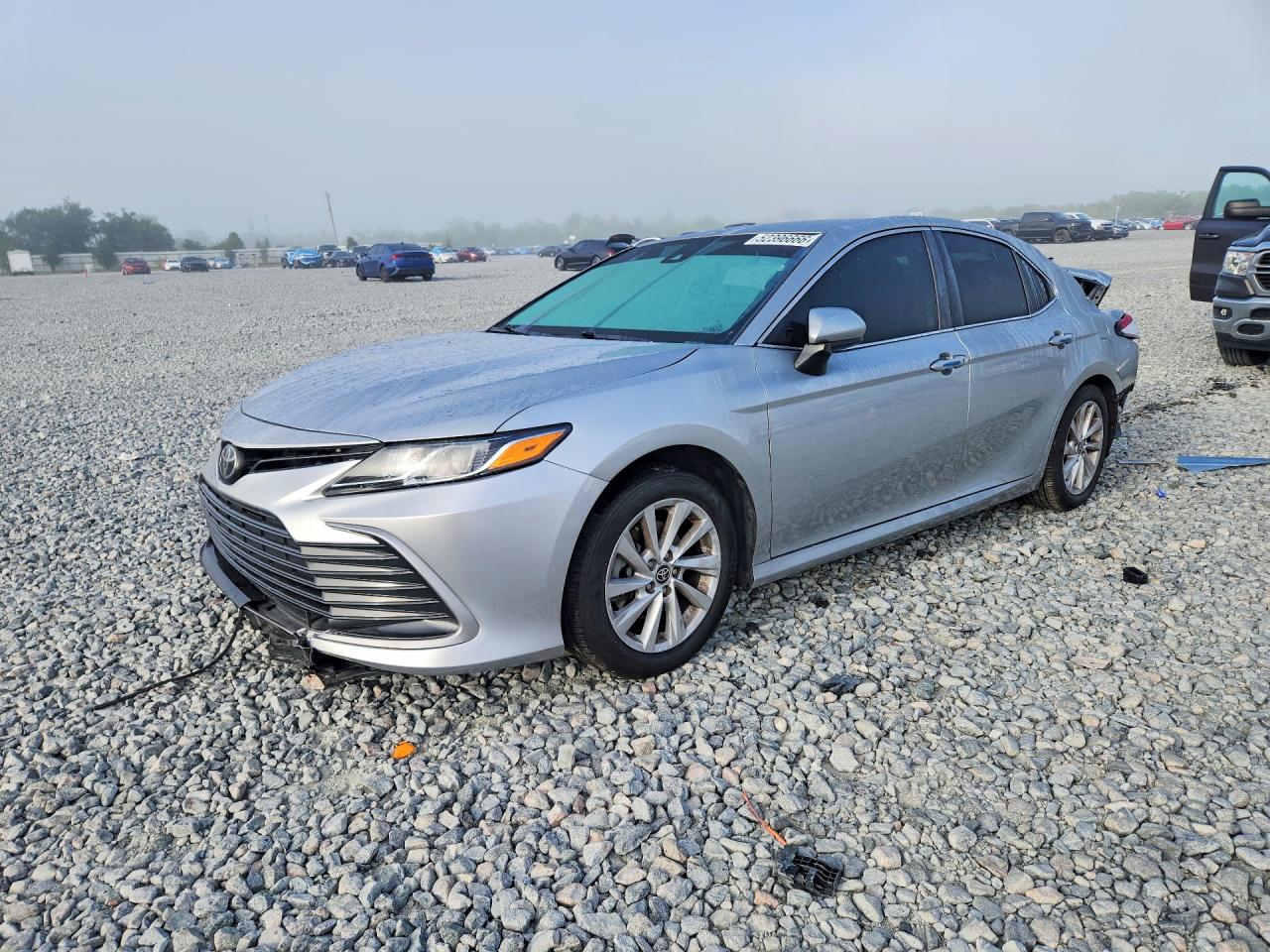 2022 TOYOTA CAMRY LE — Front 3/4