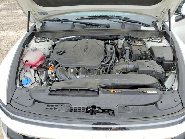 2025 HYUNDAI SONATA SE