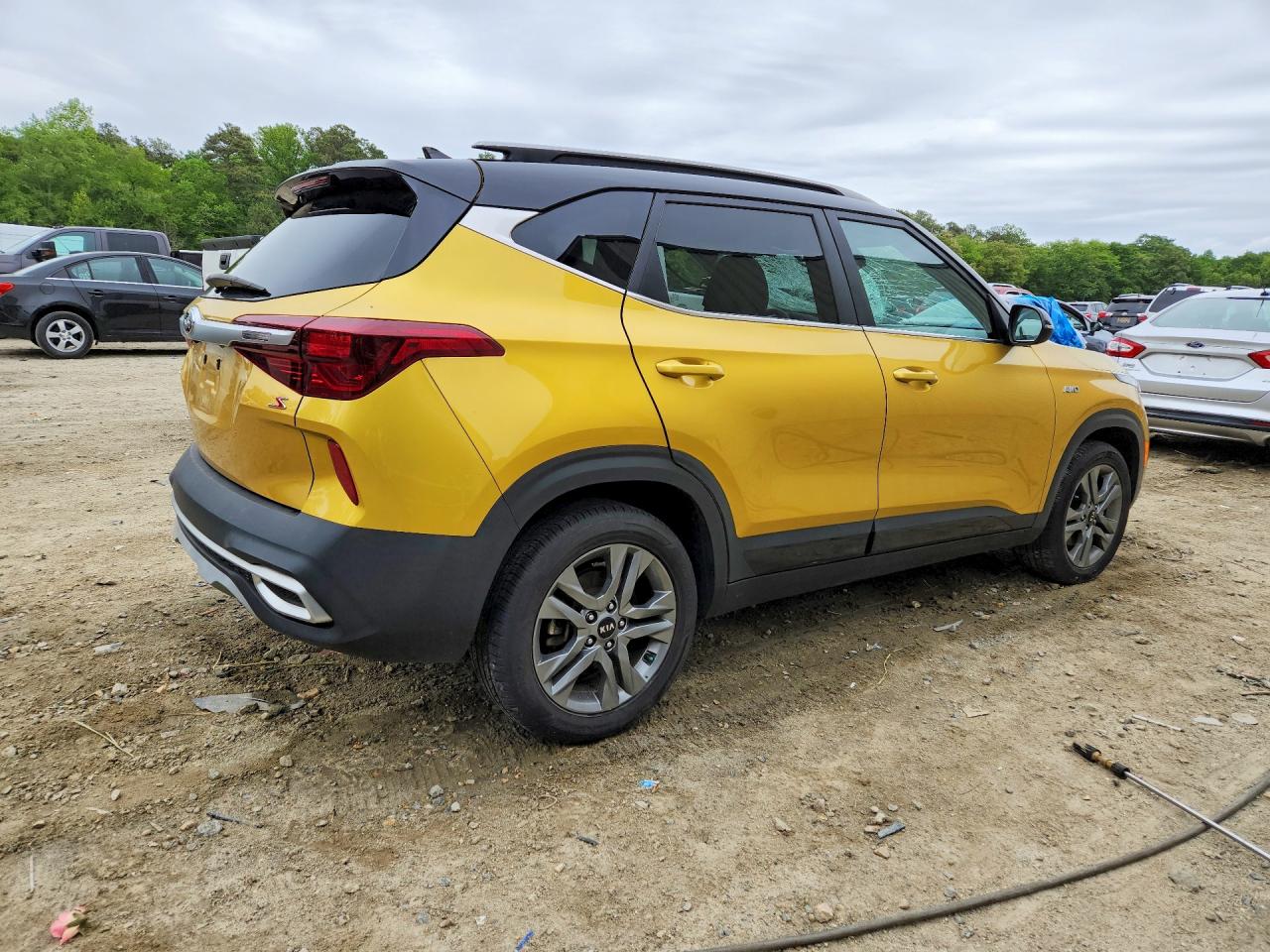 2021 KIA SELTOS S