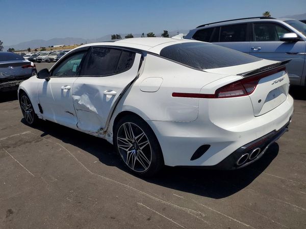 2022 KIA STINGER