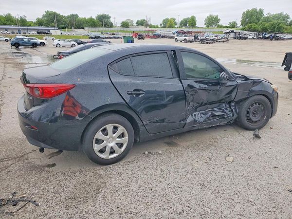 2018 MAZDA 3