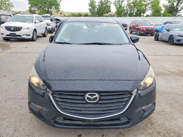 2018 MAZDA 3