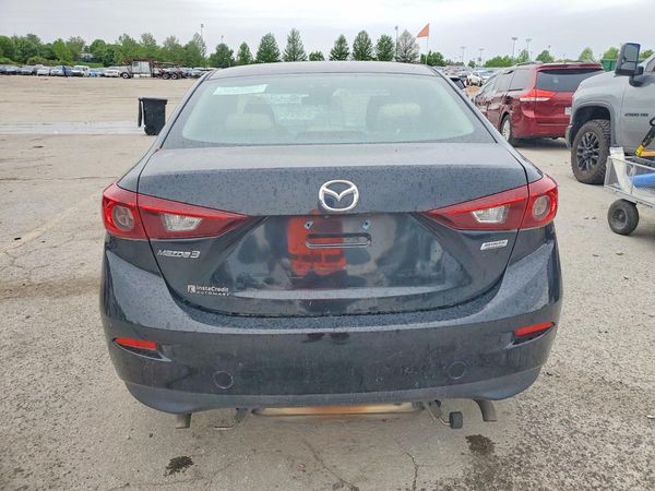 2018 MAZDA 3