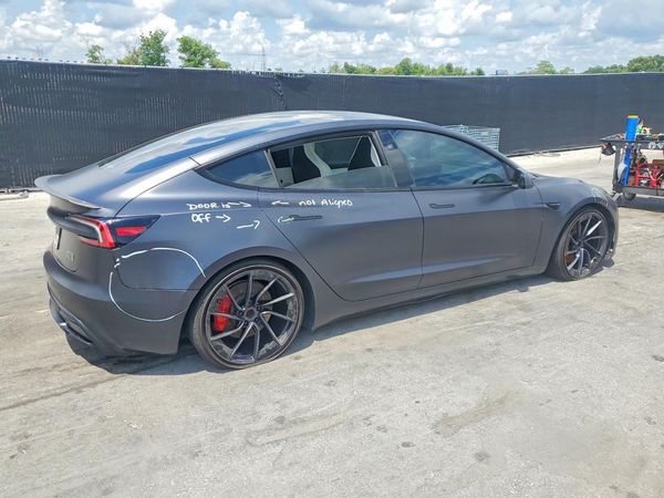 2024 TESLA MODEL 3