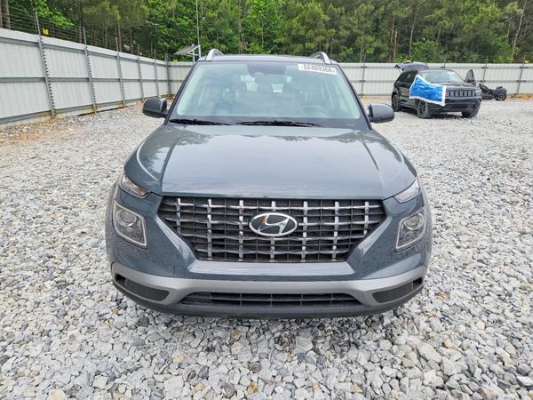 2026 HYUNDAI VENUE SEL, SEL w/ 2-Tone Roof