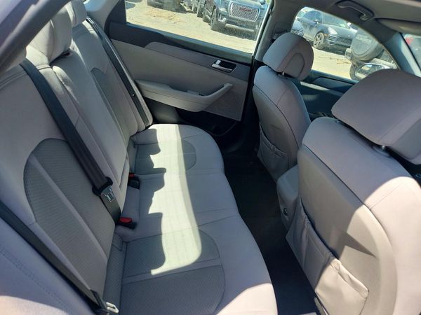 2017 HYUNDAI SONATA SE, Eco