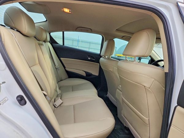 2016 ACURA ILX Premium/Tech