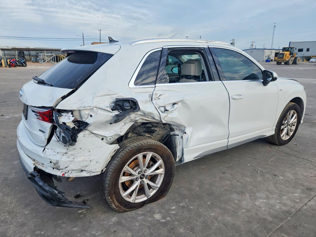 2022 AUDI Q3