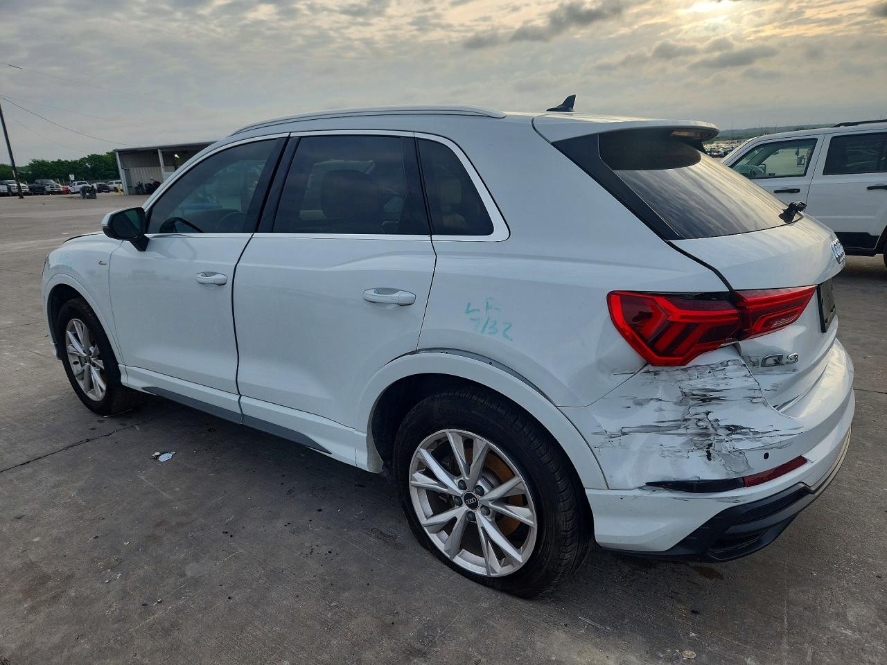 2022 AUDI Q3
