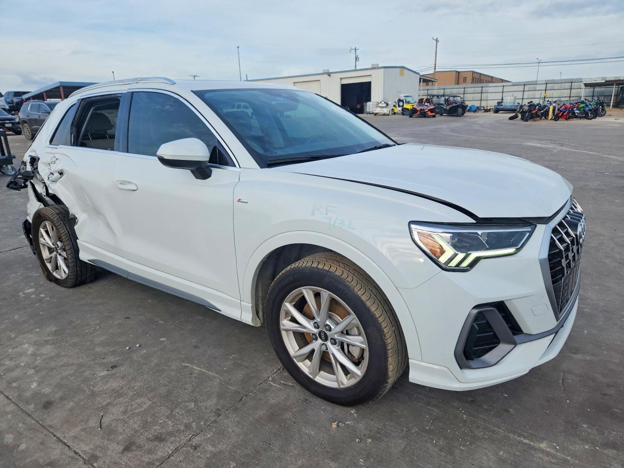 2022 AUDI Q3
