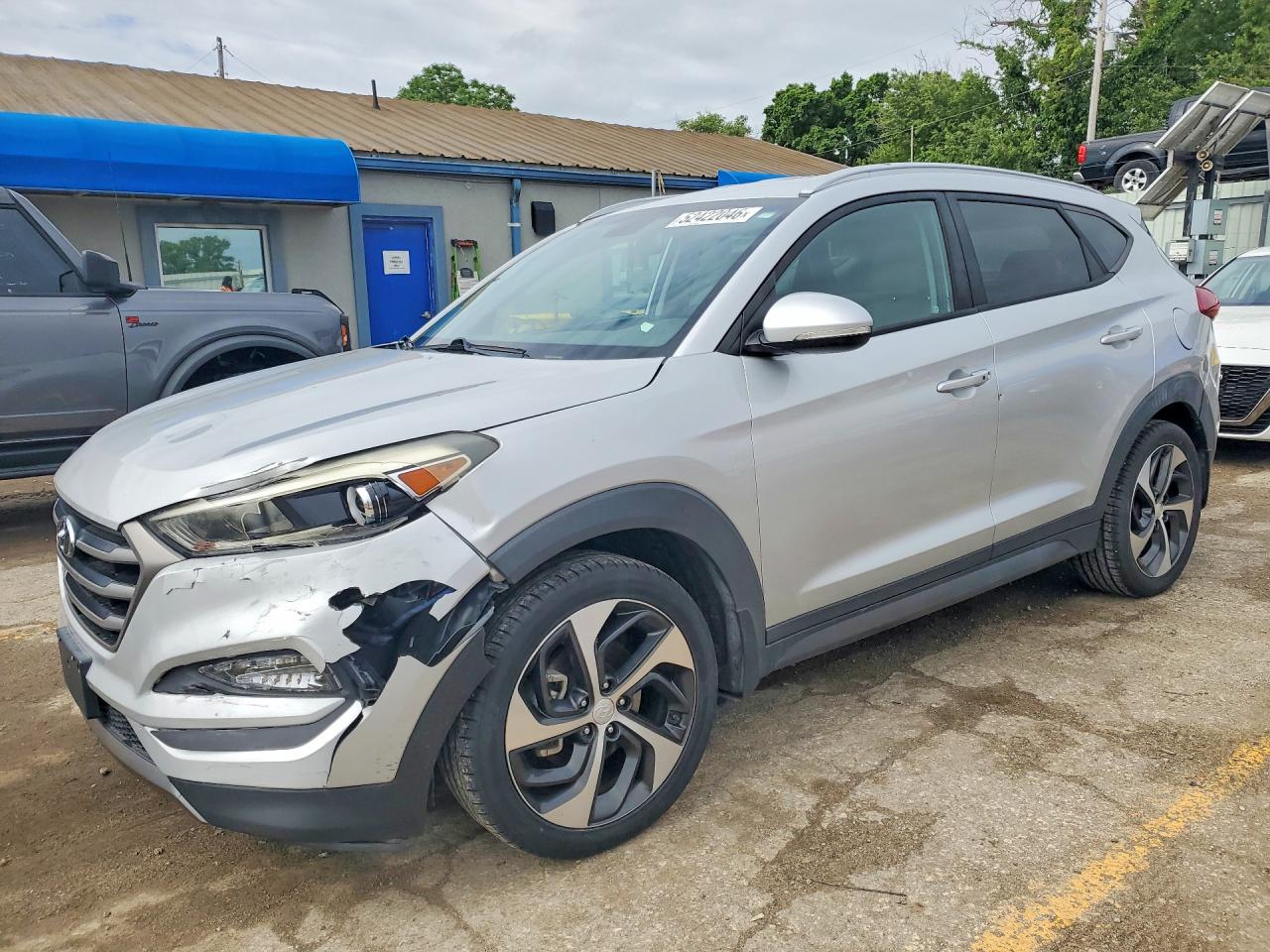 2016 HYUNDAI TUCSON
