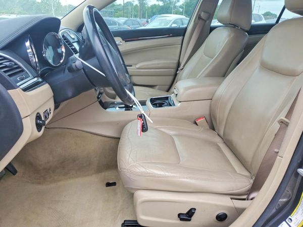2013 CHRYSLER 300
