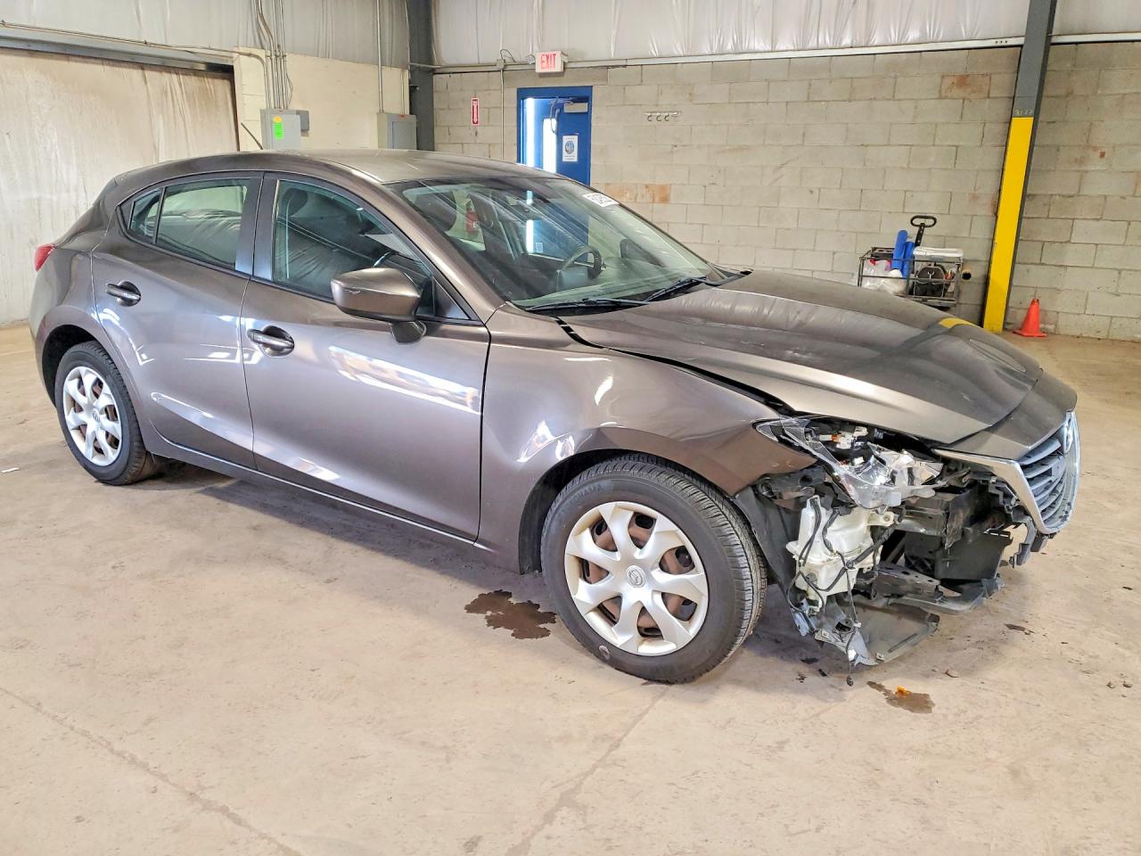 2015 MAZDA 3