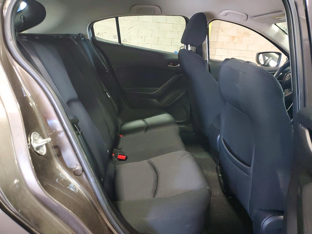 2015 MAZDA 3