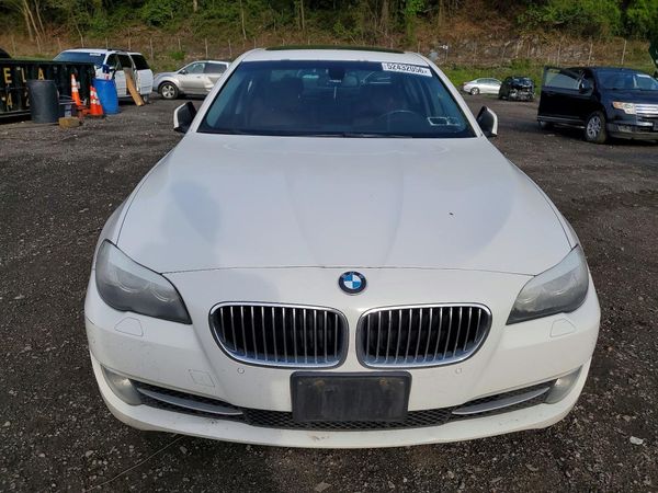 2013 BMW 528